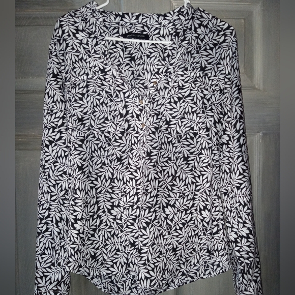 Ivanka Trump Blouse - Picture 2 of 5